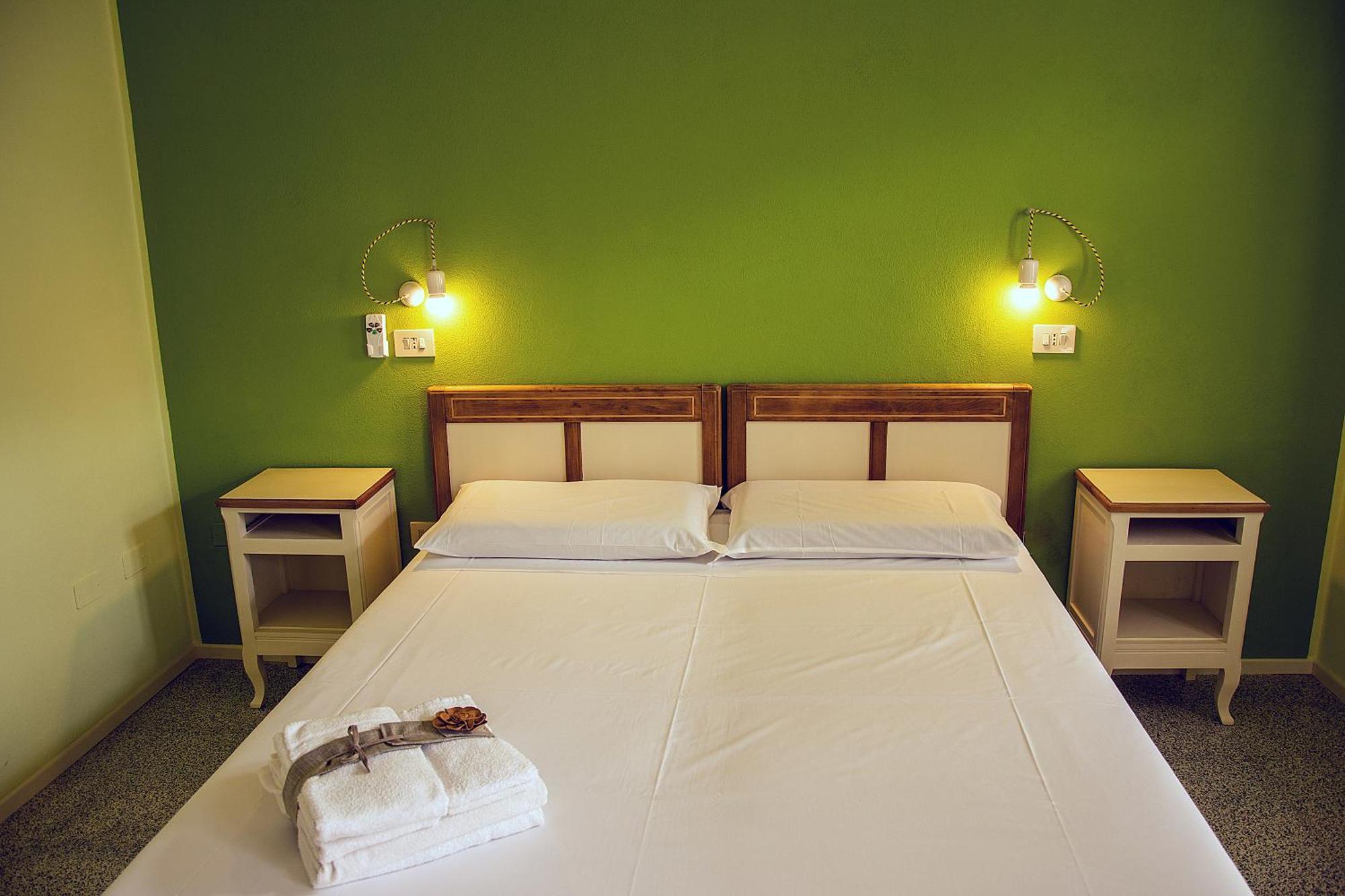 Agriturismo Cascina Ponchietta Montà Eksteriør billede