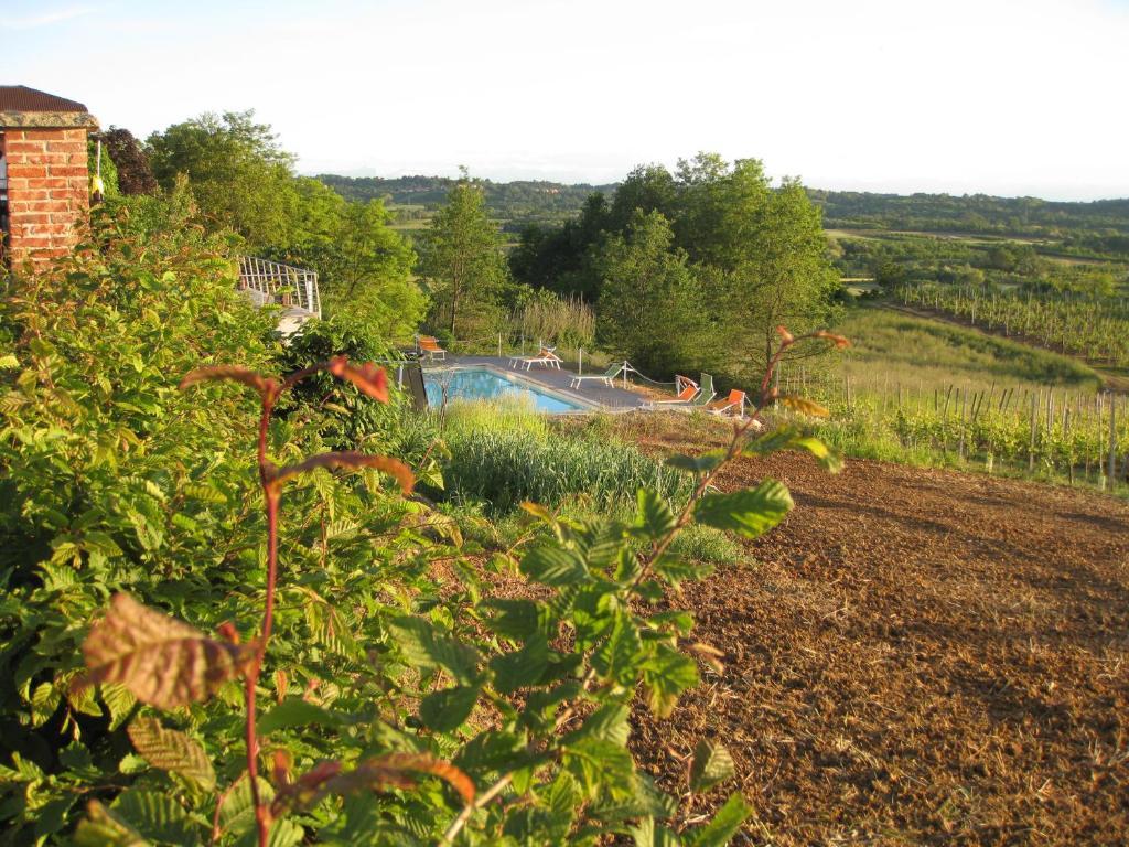 Agriturismo Cascina Ponchietta Montà Eksteriør billede