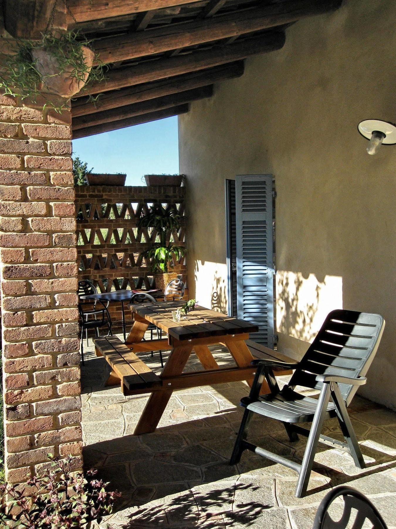 Agriturismo Cascina Ponchietta Montà Eksteriør billede