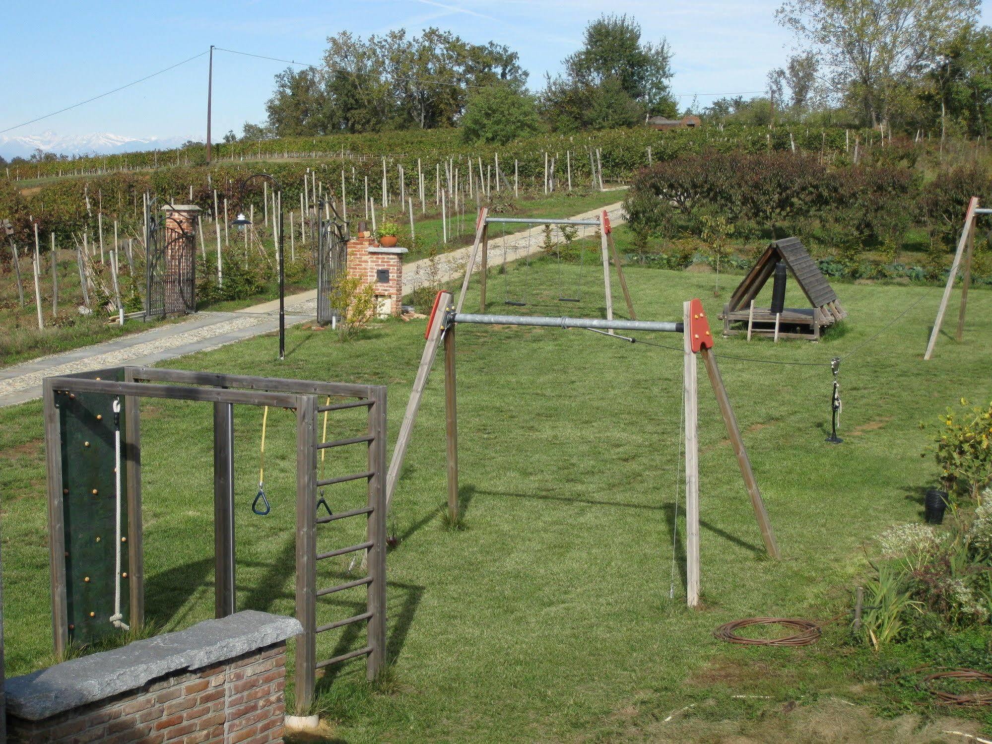 Agriturismo Cascina Ponchietta Montà Eksteriør billede